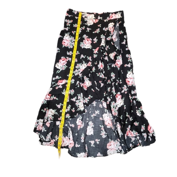 Torrid Black Floral Challis Wrap Maxi Skirt Plus Size 1X - Picture 5 of 8